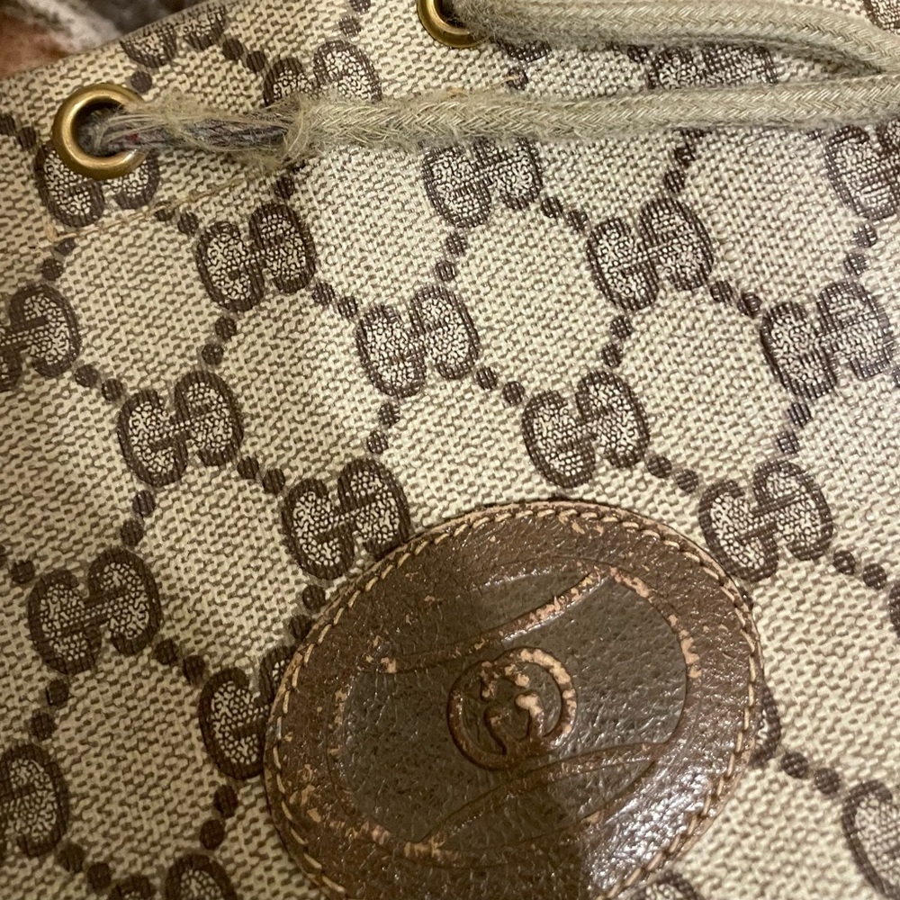 Gucci Monogram Beige Drawstring Bag - Picture 9 of 9